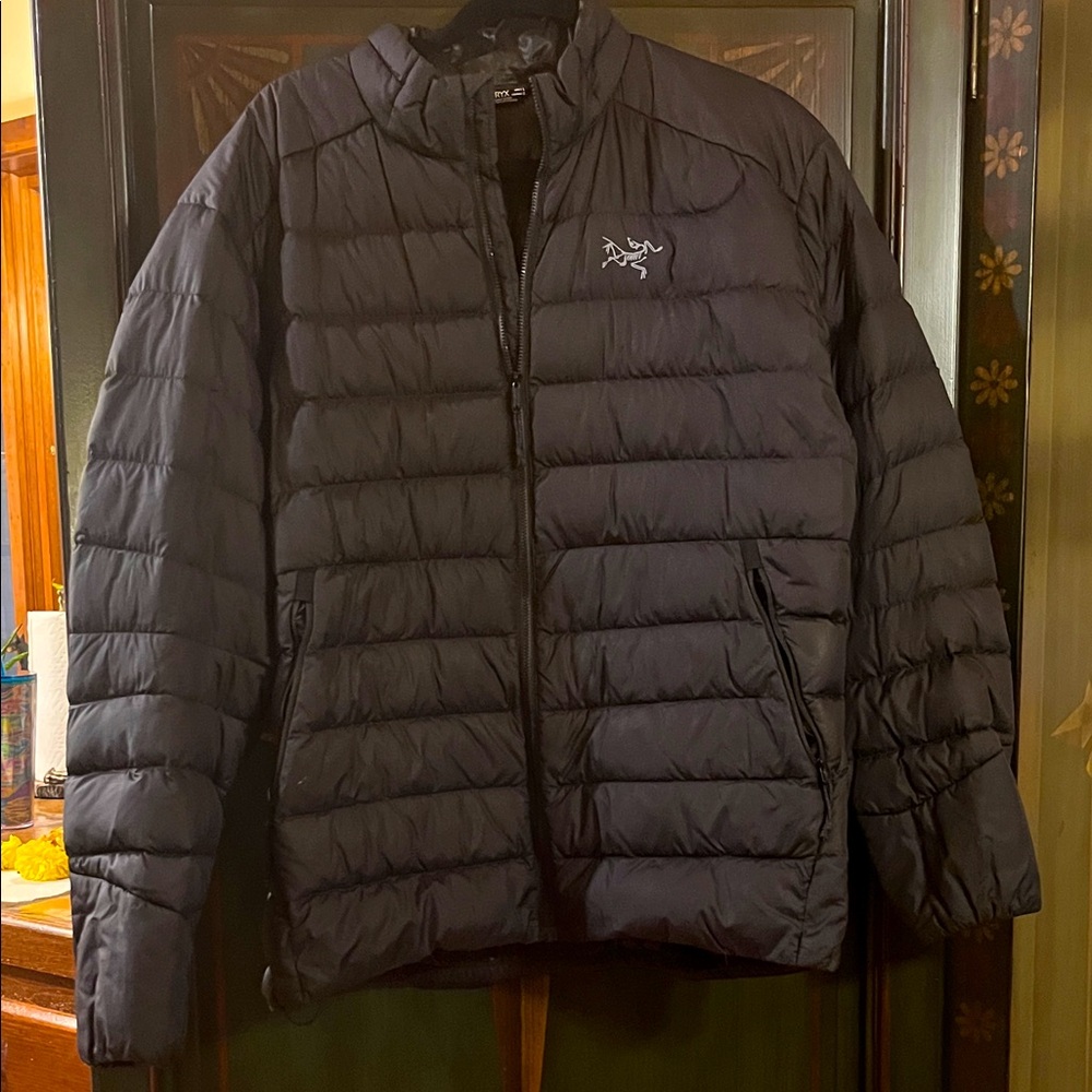 Arc'teryx Men's Dark Puffer Jacket